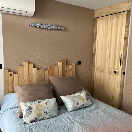 Chateau Leenhardt Apartment